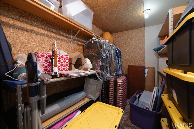 1156 Carrington Drive, St Peters, MO 63376