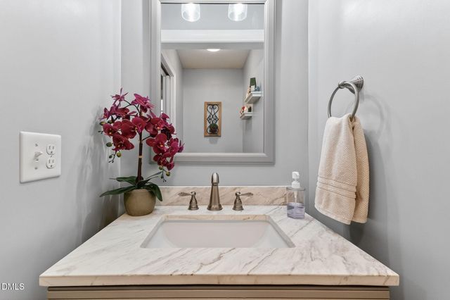 80 Howard Lane, Lillington, NC 27546