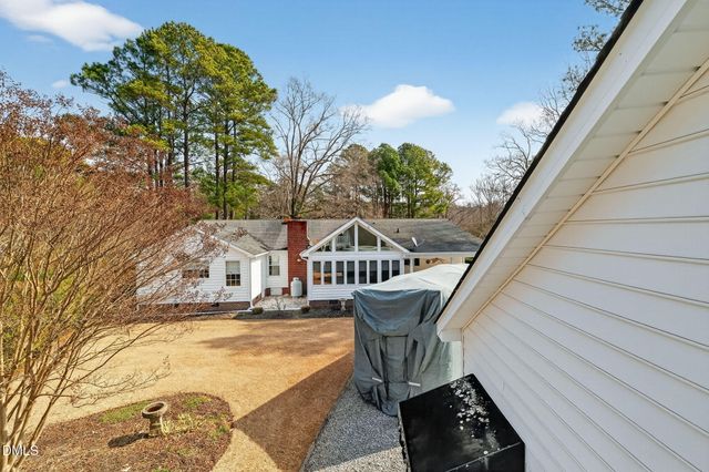 80 Howard Lane, Lillington, NC 27546