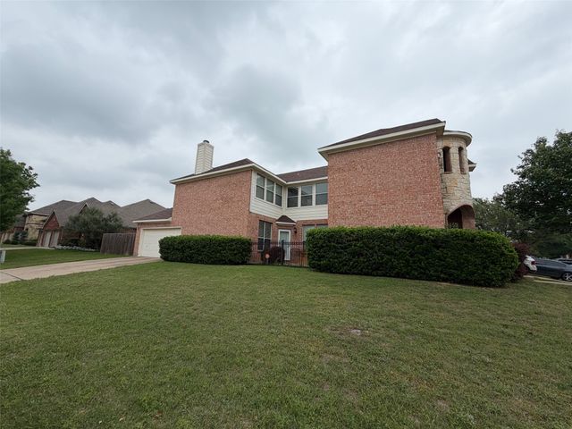 4644 Springway Lane, Fort Worth, TX 76123