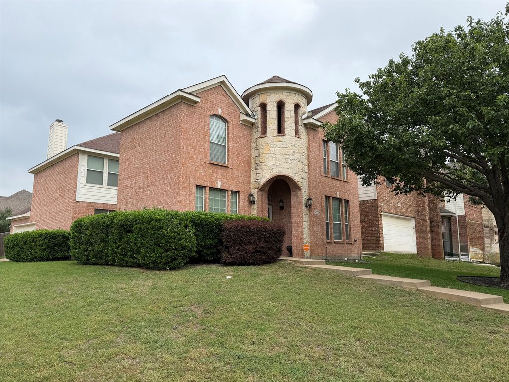 4644 Springway Lane, Fort Worth, TX 76123