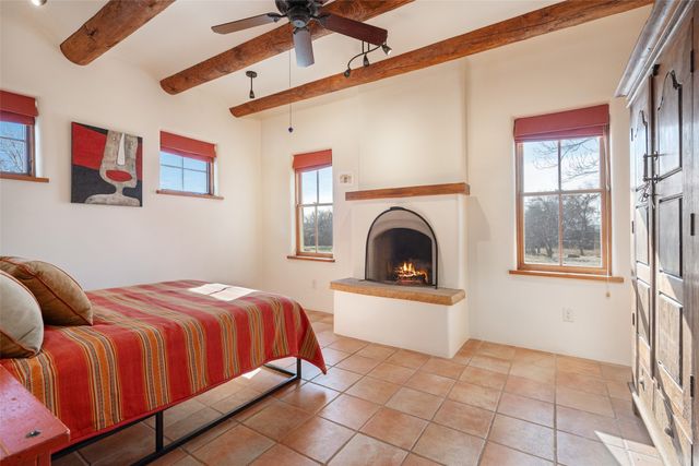 12 La Vega, Galisteo, NM 87540