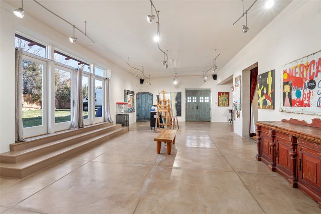 12 La Vega, Galisteo, NM 87540