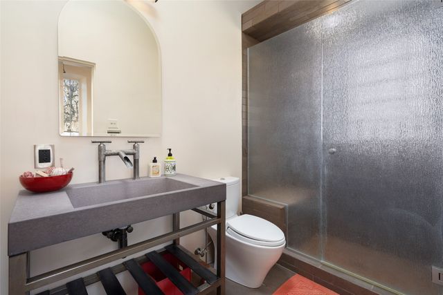 12 La Vega, Galisteo, NM 87540