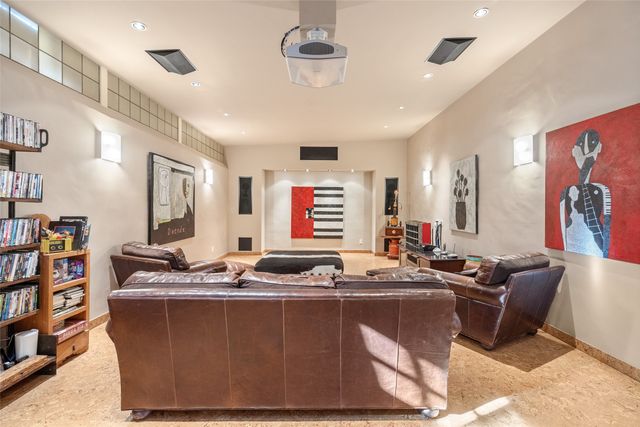 12 La Vega, Galisteo, NM 87540