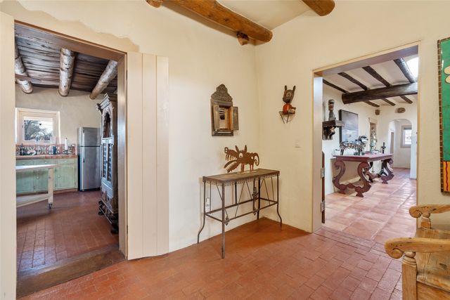 12 La Vega, Galisteo, NM 87540