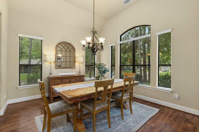 3202 Pine Hollow Circle, Montgomery, TX 77356