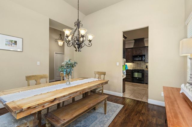 3202 Pine Hollow Circle, Montgomery, TX 77356