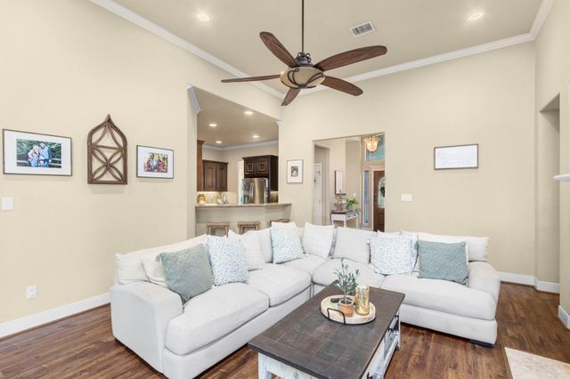 3202 Pine Hollow Circle, Montgomery, TX 77356