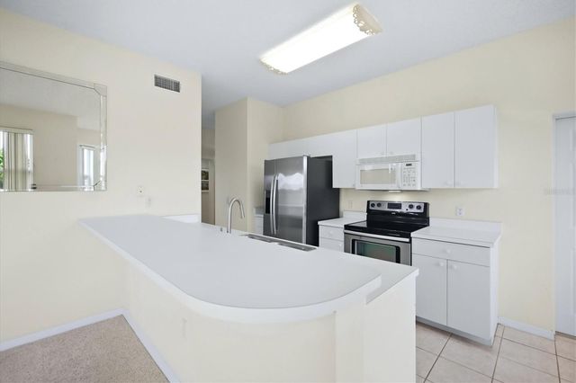 5056 OAK RUN DRIVE, Sarasota, FL 34243