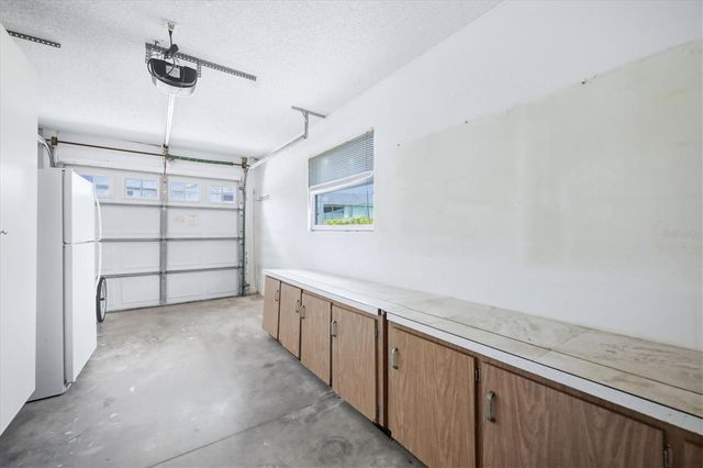 5056 OAK RUN DRIVE, Sarasota, FL 34243