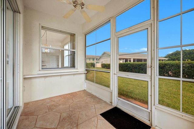 5056 OAK RUN DRIVE, Sarasota, FL 34243