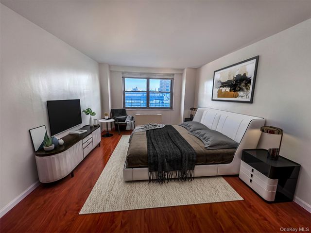 61-20 Grand Central Parkway C1100, Forest Hills, NY 11375
