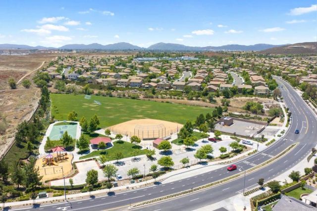 38098 Tranquila Ave, Murrieta, CA 92563
