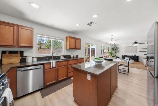 38098 Tranquila Ave, Murrieta, CA 92563