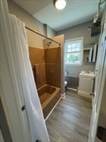 852 Washington St 3, Norwood, MA 02062