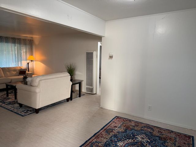 3636 27th Ave, Sacramento, CA 95820