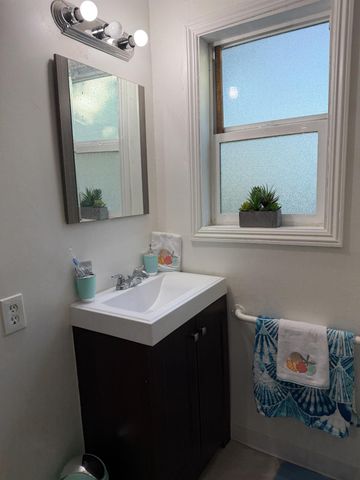 3636 27th Ave, Sacramento, CA 95820