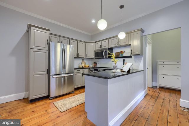 215 N LIME ST, Lancaster, PA 17602