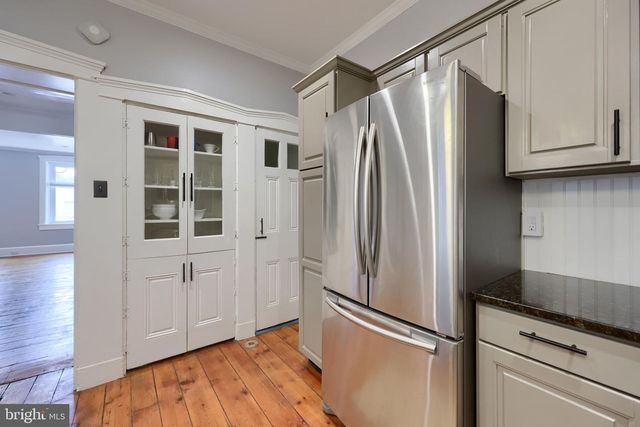 215 N LIME ST, Lancaster, PA 17602