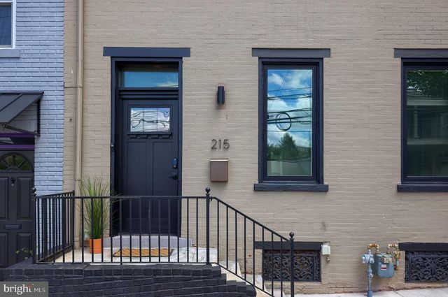 215 N LIME ST, Lancaster, PA 17602