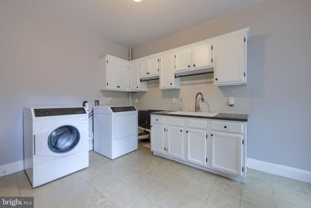 215 N LIME ST, Lancaster, PA 17602
