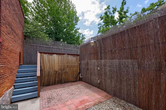 215 N LIME ST, Lancaster, PA 17602
