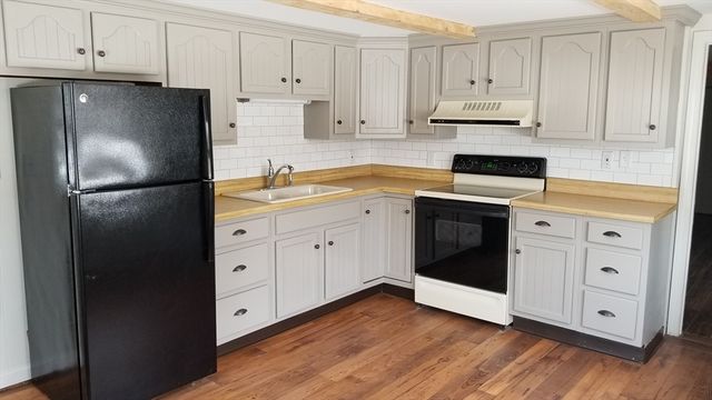 300-302 Pleasant Street 3, North Andover, MA 01845