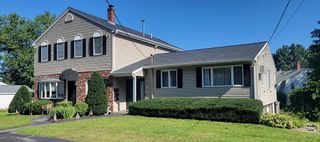 300-302 Pleasant Street 3, North Andover, MA 01845
