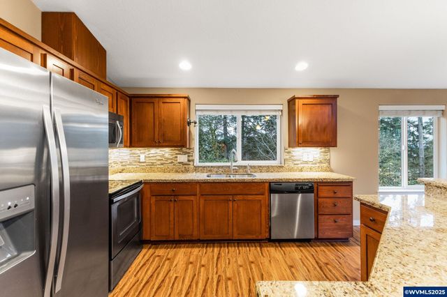 7255 Eastwood Dr SE, Turner, OR 97392