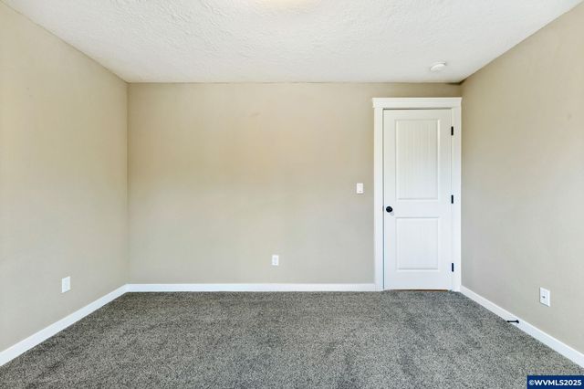 7255 Eastwood Dr SE, Turner, OR 97392