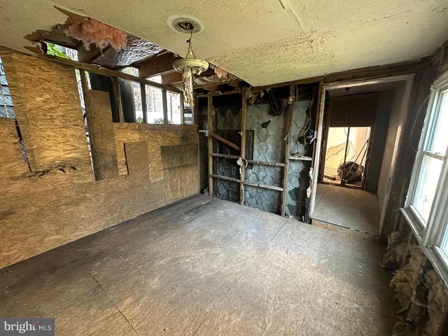 2715 N 12TH ST, Philadelphia, PA 19133