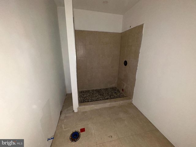 2715 N 12TH ST, Philadelphia, PA 19133