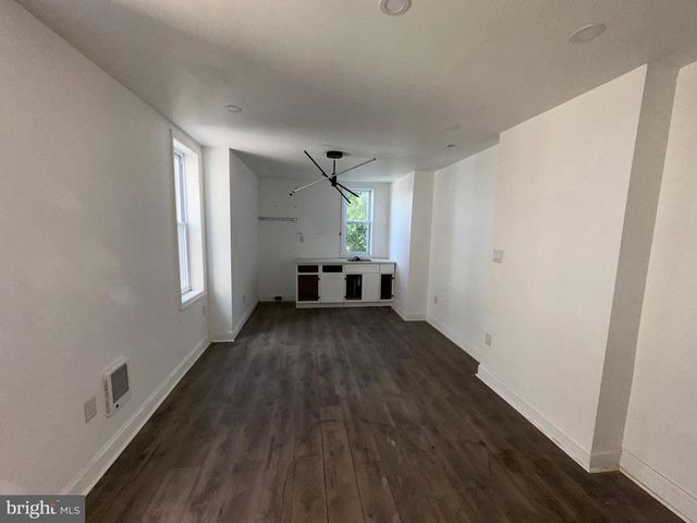 2715 N 12TH ST, Philadelphia, PA 19133