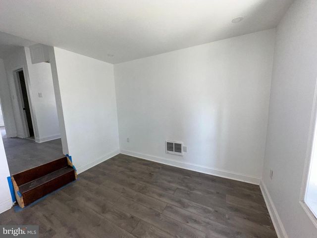 2715 N 12TH ST, Philadelphia, PA 19133