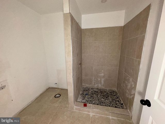 2715 N 12TH ST, Philadelphia, PA 19133