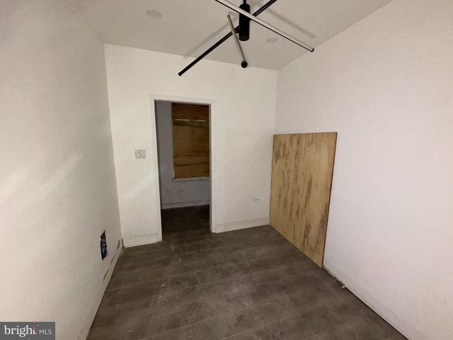 2715 N 12TH ST, Philadelphia, PA 19133