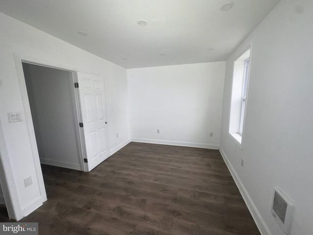 2715 N 12TH ST, Philadelphia, PA 19133