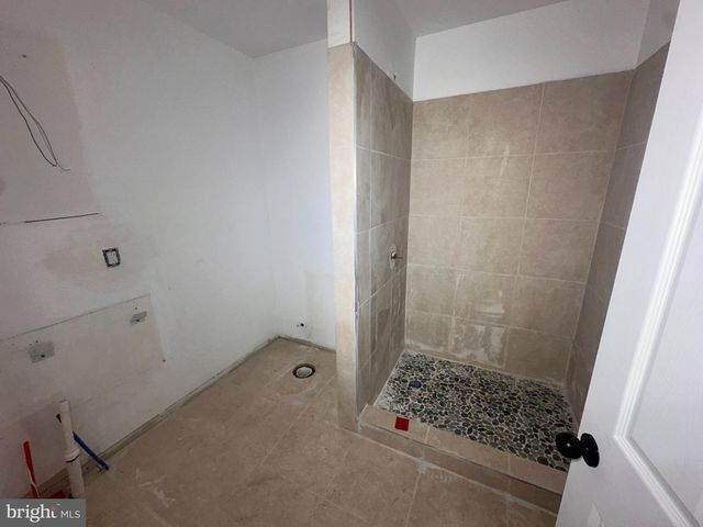 2715 N 12TH ST, Philadelphia, PA 19133