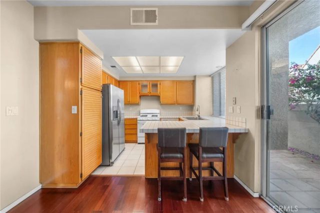 22320 Mission Circle 92, Chatsworth, CA 91311