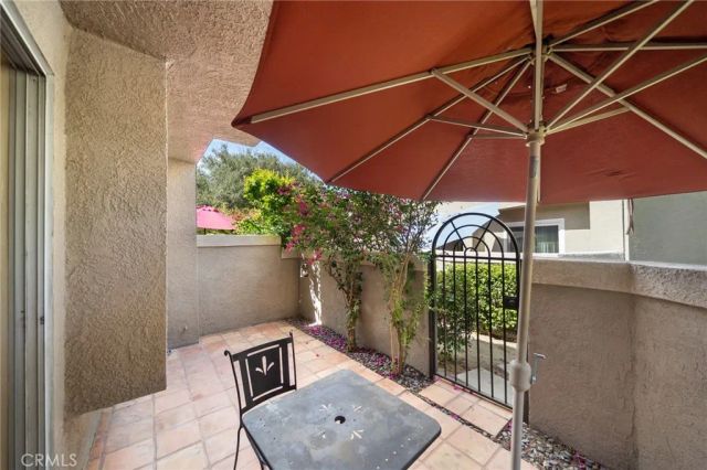 22320 Mission Circle 92, Chatsworth, CA 91311