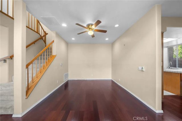 22320 Mission Circle 92, Chatsworth, CA 91311