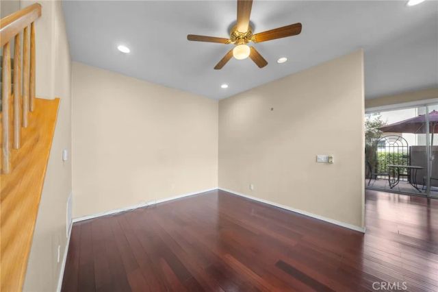 22320 Mission Circle 92, Chatsworth, CA 91311