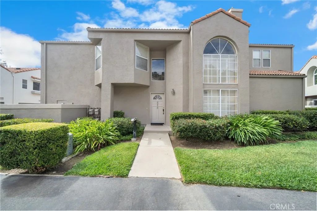 22320 Mission Circle 92, Chatsworth, CA 91311