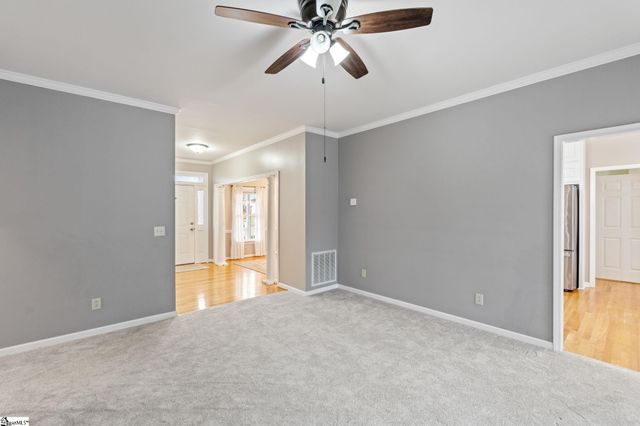 204 Windrow Lane, Fountain Inn, SC 29644