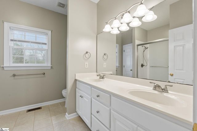 204 Windrow Lane, Fountain Inn, SC 29644