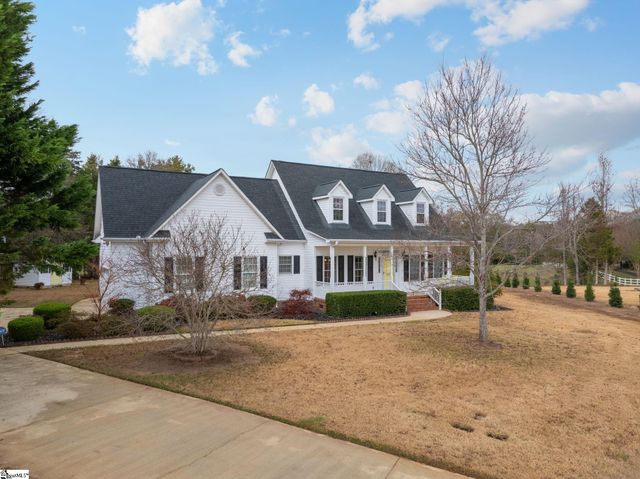 204 Windrow Lane, Fountain Inn, SC 29644