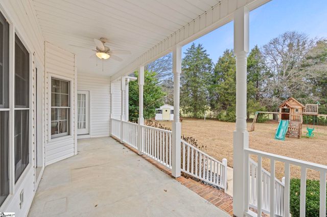 204 Windrow Lane, Fountain Inn, SC 29644