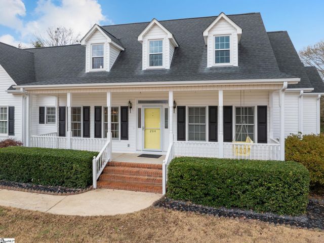204 Windrow Lane, Fountain Inn, SC 29644