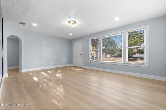 4645 KINGSBURY Street, Jacksonville, FL 32205